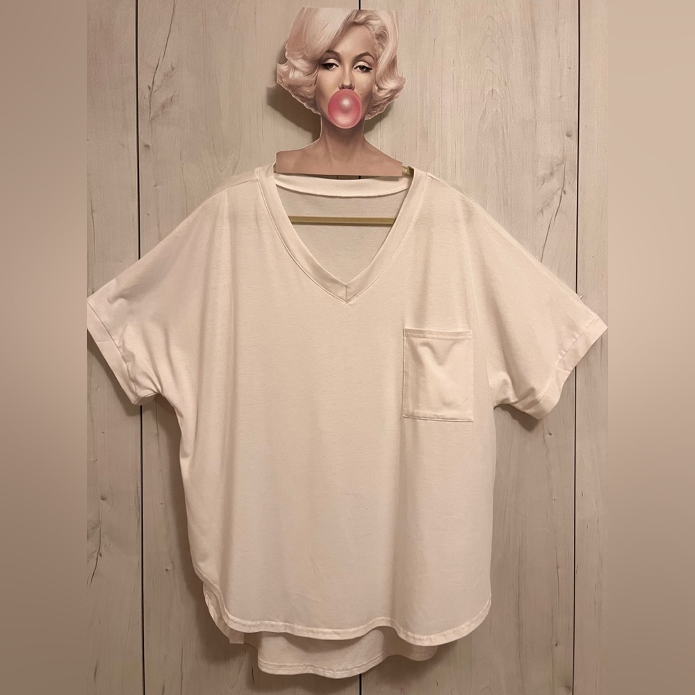 White oversized t-shirt